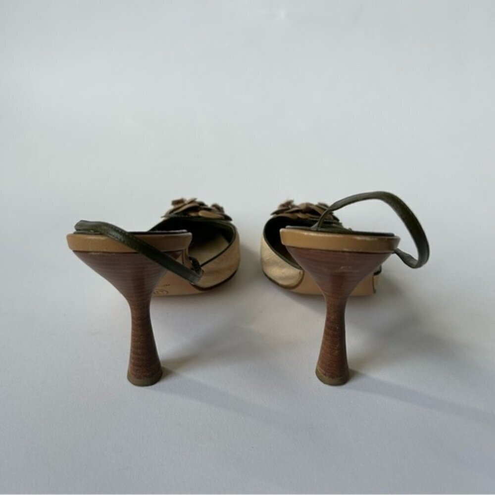 Vintage Chanel Beige Floral Embellished Sling Back Pointe Toe Heel Size 39 - Picture 4 of 9